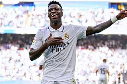 Real Madrid coach stands by Vinicius Junior on racism issue