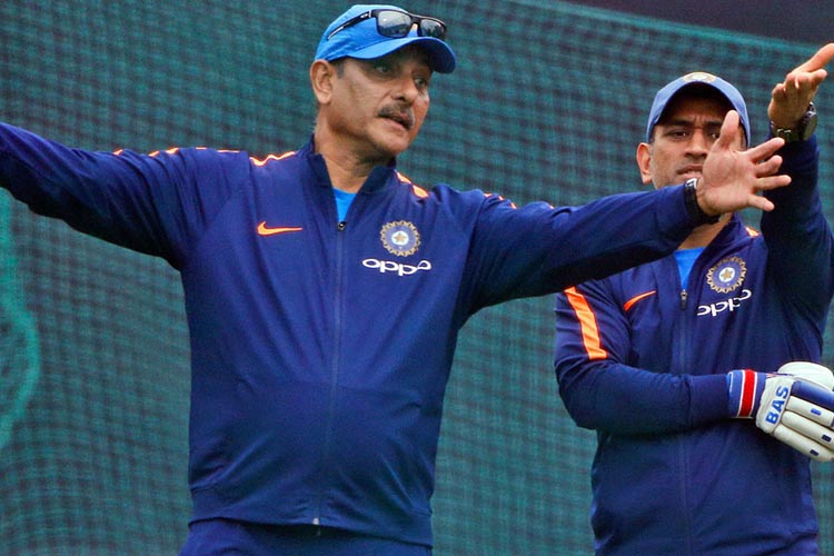 Shastri says Dhoni is the master of creating combinations