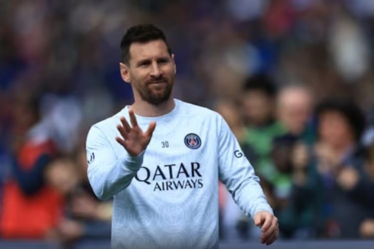 Lionel Messi comes out of suspension, to start for PSG