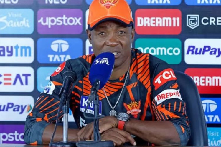 The first year as a head coach of IPL team: Lara's languish