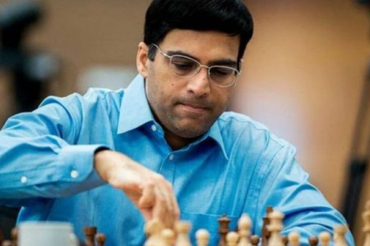 Former world champions Vishwananthan Anand and Hou Yifan notched big victories to help Ganges Grandmasters