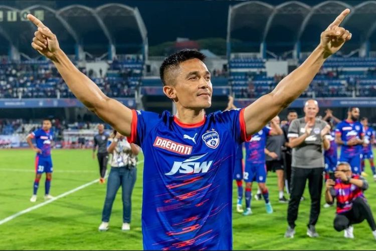 India Captain Sunil Chhetri Signs Bengaluru FC on one-year extension