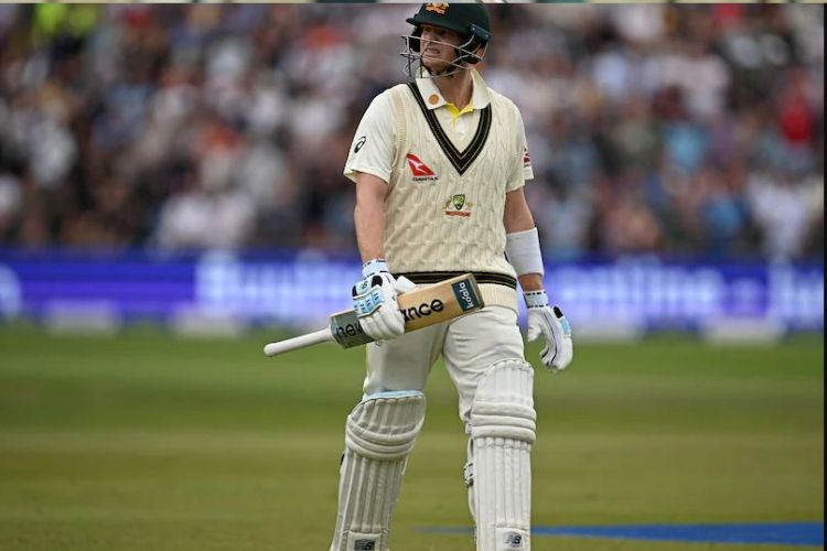 Leeds crowd mocking Steve Smith in his 100th Test!