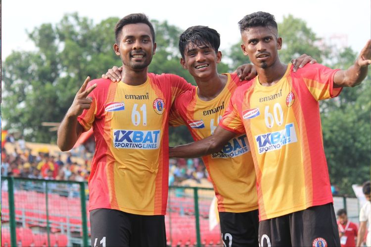 East Bengal humble Wari AC 5-0, Rainbow secure full points