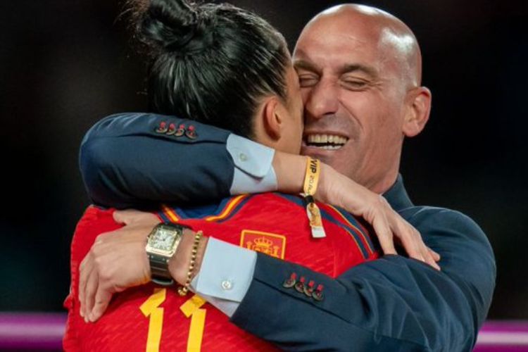 Spanish football boss condemned for kissing player on the lips in post-match celebration