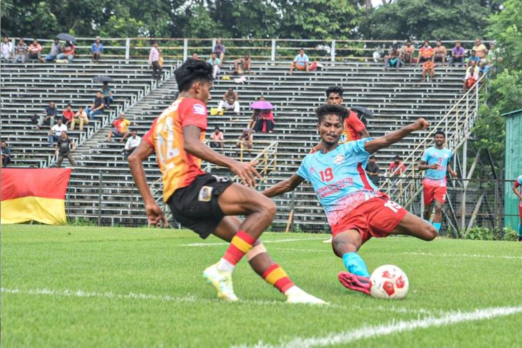 East Bengal struggles to earn points against 10-man Customs