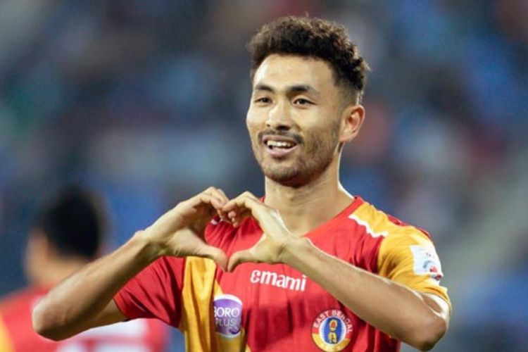 East Bengal extends contract with Naorem for three years