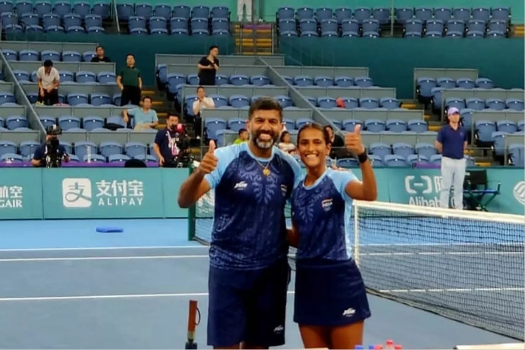 Bopanna and Bhosale advance to thrilling mixed doubles final, vying for gold