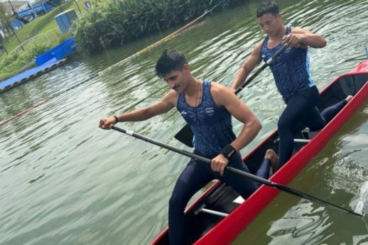 Arjun Singh and Sunil Singh Salam clinch bronze in men's canoe double 1000m