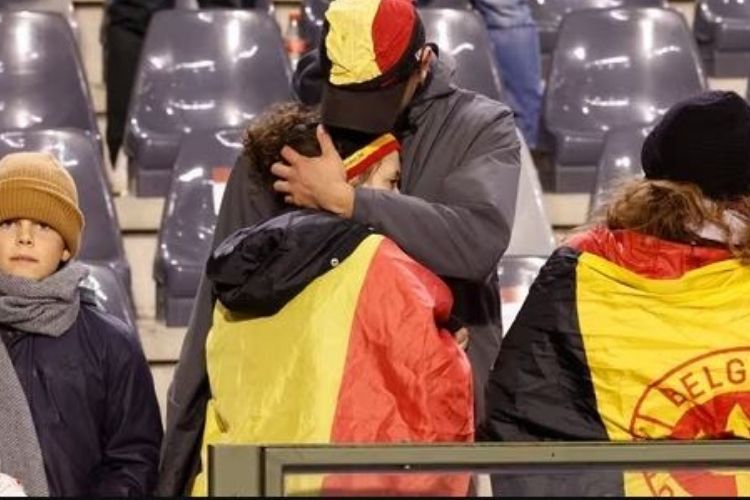 Belgium-Sweden Euro qualifier abandoned at half-time after two Swedes shot dead in ‘suspected terror attack’