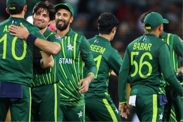 Pakistan keep their hopes of semi-finals spot alive with a 7 wicket win over Bangladesh