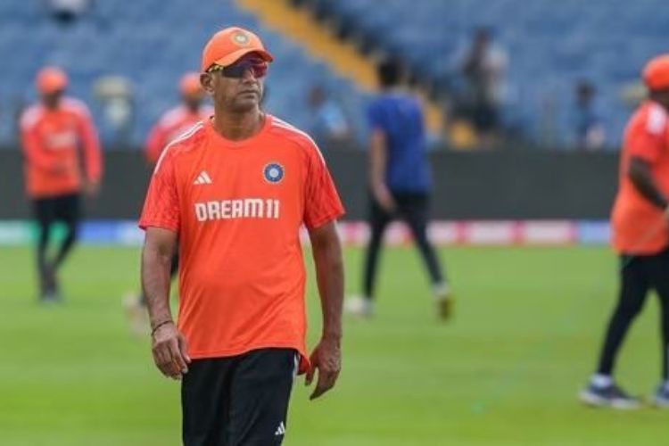 Dravid happy with the Eden Garden pitch after a brief inspection