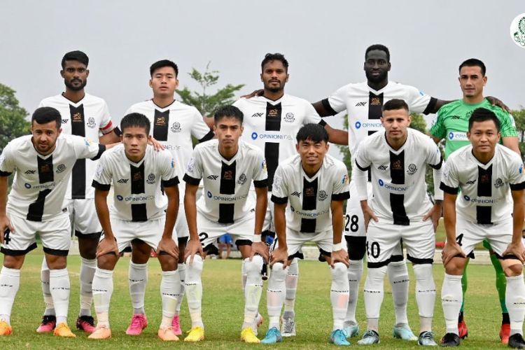 Mohammedan Sporting's winning streak continues, reach the top of the League table