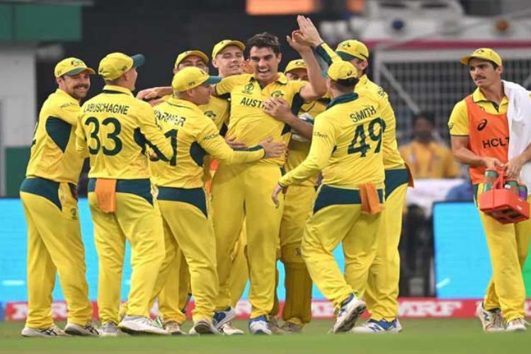 Australia beat South Africa to set up final with India