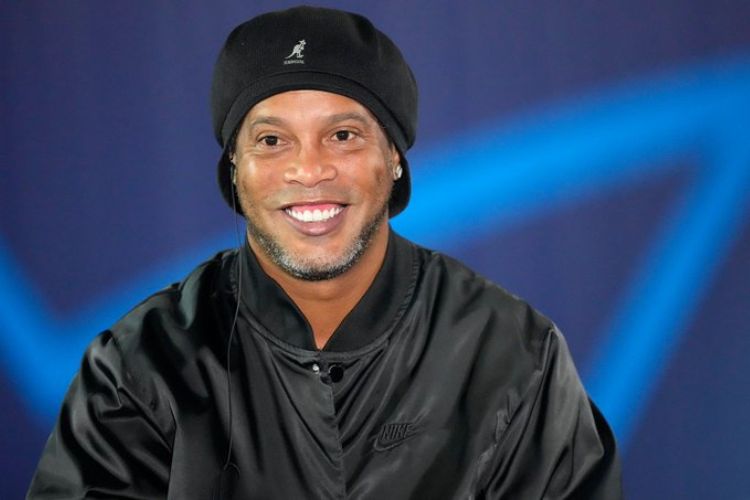 Ronaldinho is in dire financial distress, currently bankrupt