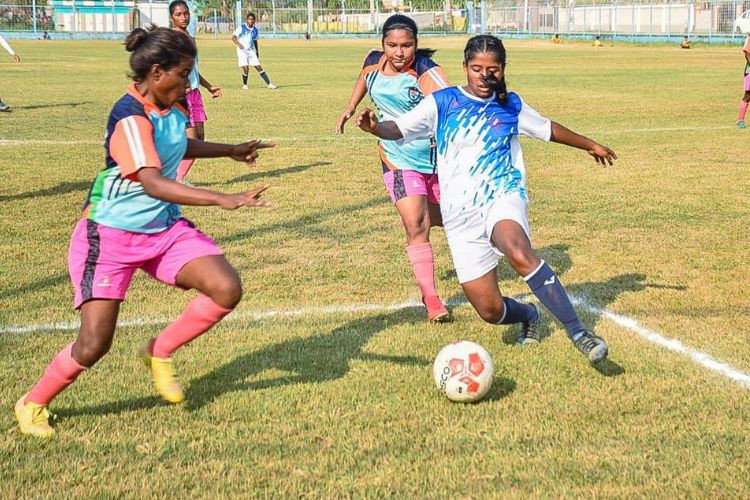 Jonaki United, Sreebhumi Football Club win by big margin