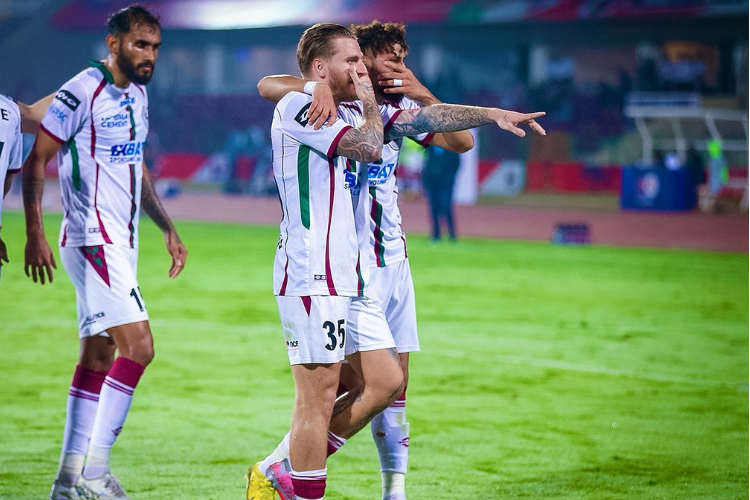 Unbeaten Mohun Bagan stun North East United in Guwahati