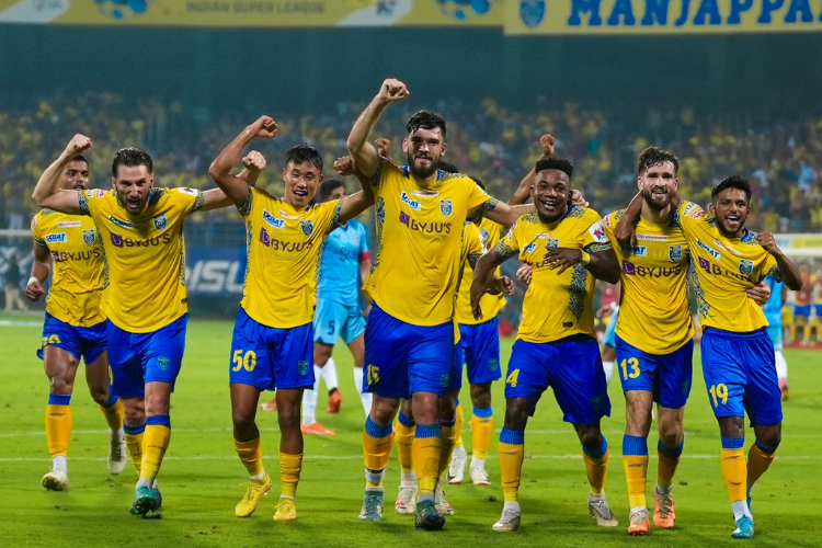 Kerala Blasters dominate Mumbai City to a 2-0 victory