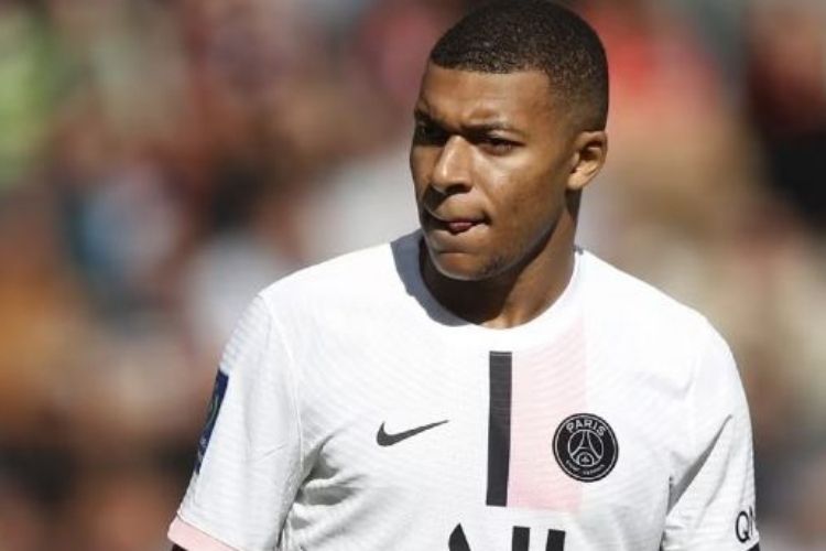 Kylian Mbappe on his way to Real Madrid