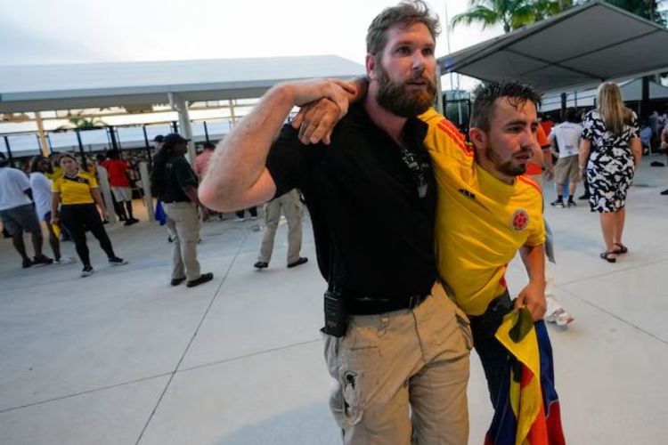 Copa America: injured and locked-out fans file lawsuits over stampede and melee