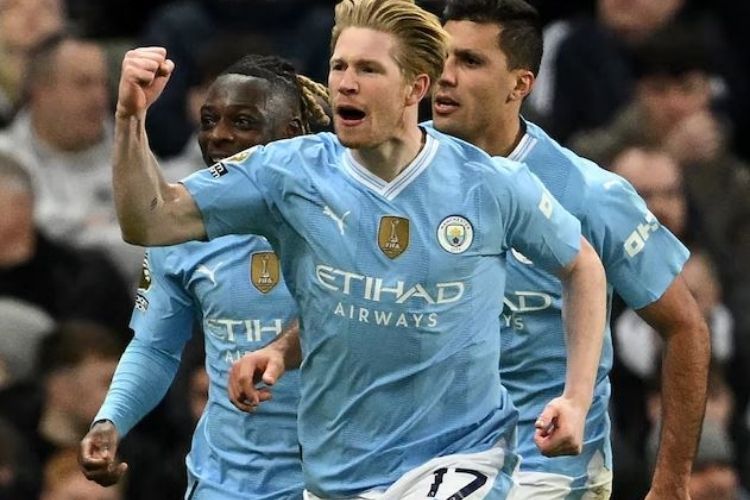 Kevin De Bruyne is the highest earner in the history of the Premier League