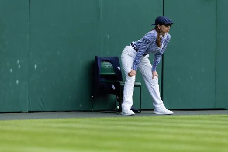 Wimbledon to introduce Hawk-Eye in line judgment for the first time in 147 years; 300 line judges to become sidelined!