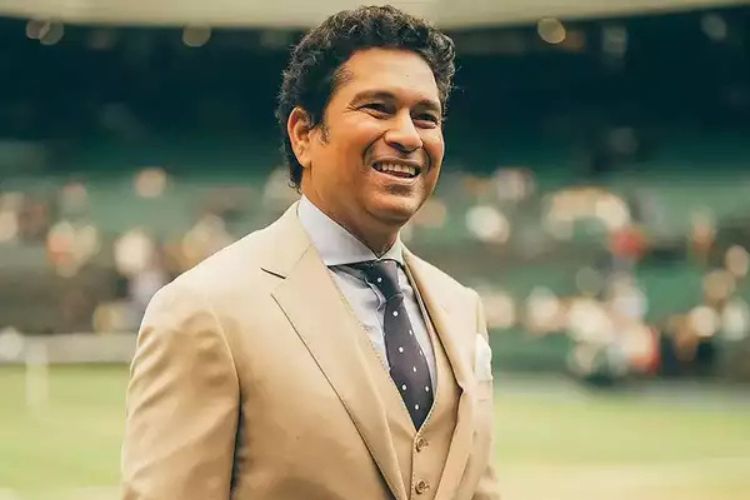 'Achrekar sir taught us to respect cricket kit': Tendulkar