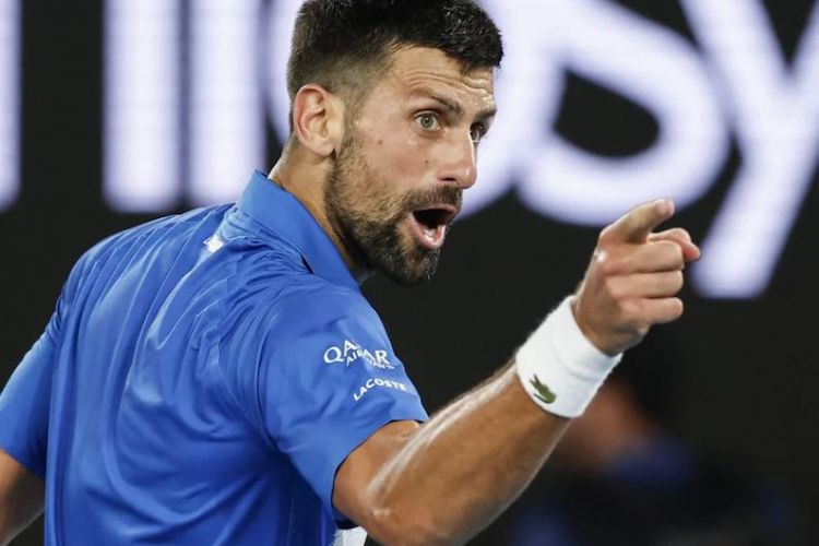 Djokovic deals with a drunken spectator trickily after a third-round triumph