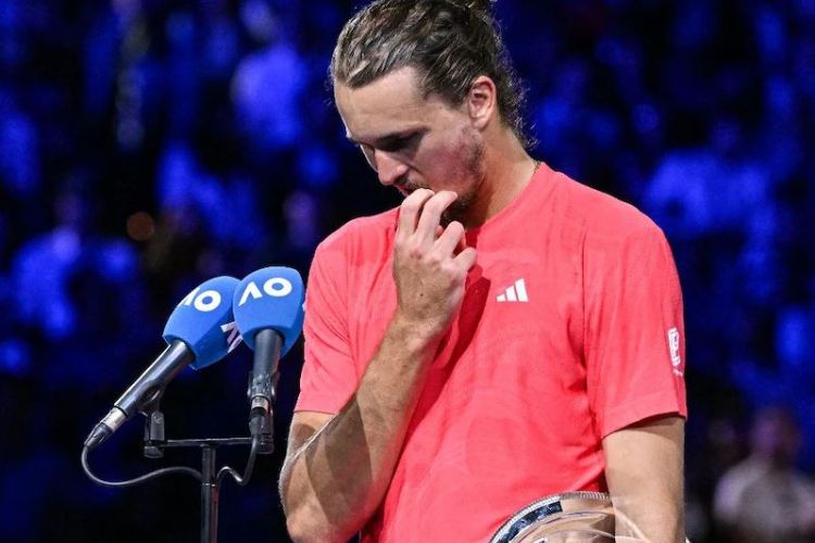 Alexander Zverev faces domestic abuse allegations during Australian Open presentation ceremony